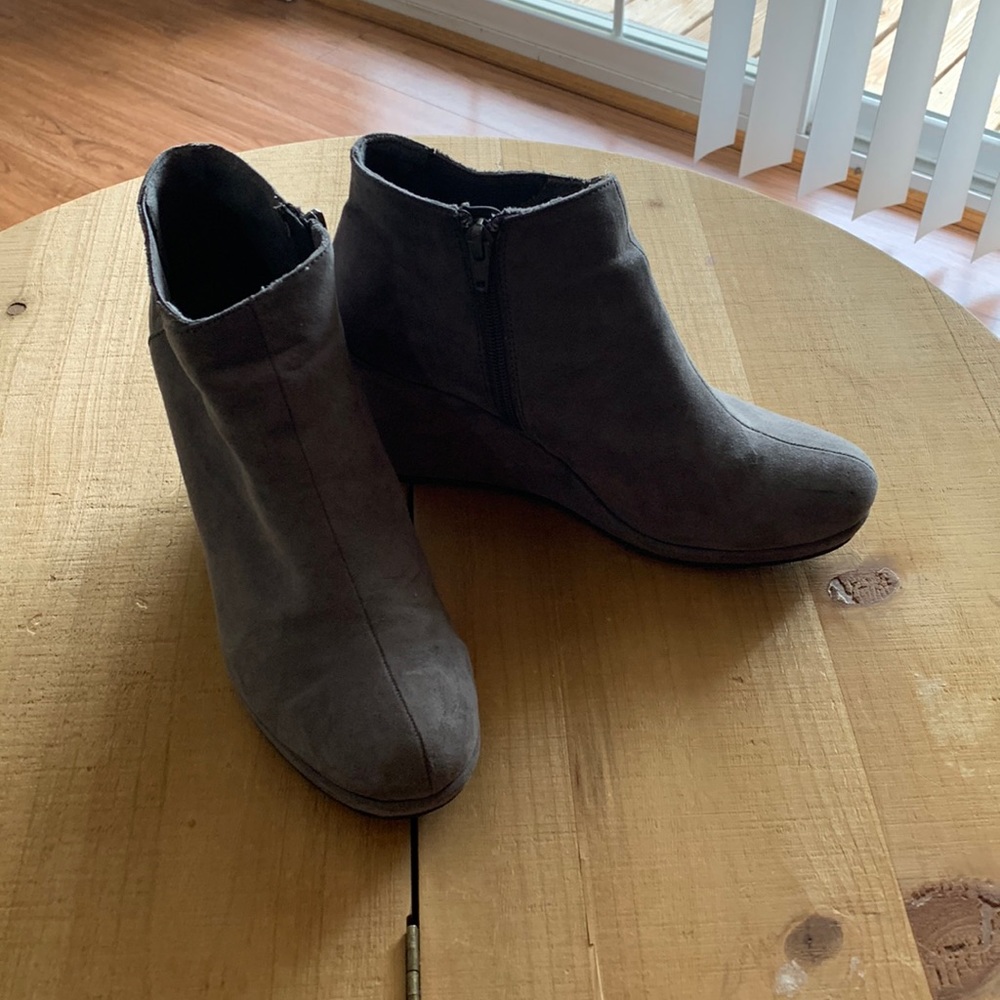 Grey wedge booties
